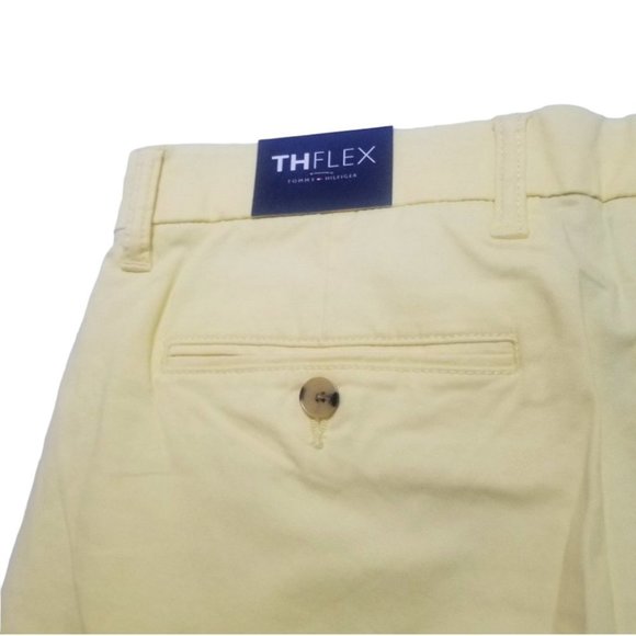 Tommy Hilfiger Men's Comfort Stretch Cotton Chino Pants in Custom Fit - Picture 5 of 8
